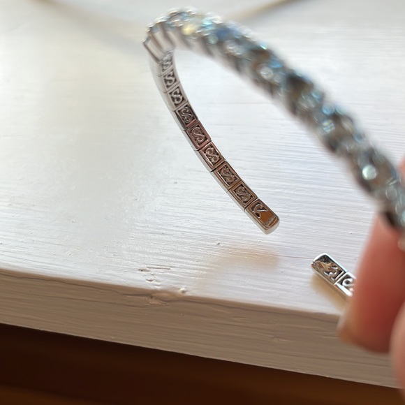 NWOT • AQUAMARINE FLEX BANGLE BRACELET - Picture 6 of 13